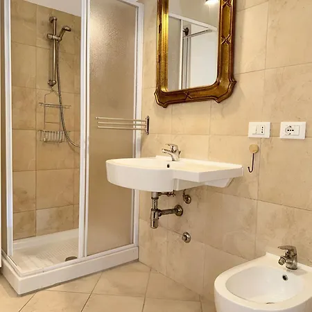 Apartment Molevan 1 - Ancona, Luminoso Monolocale Attrezzato E Comodo Ai Servizi *